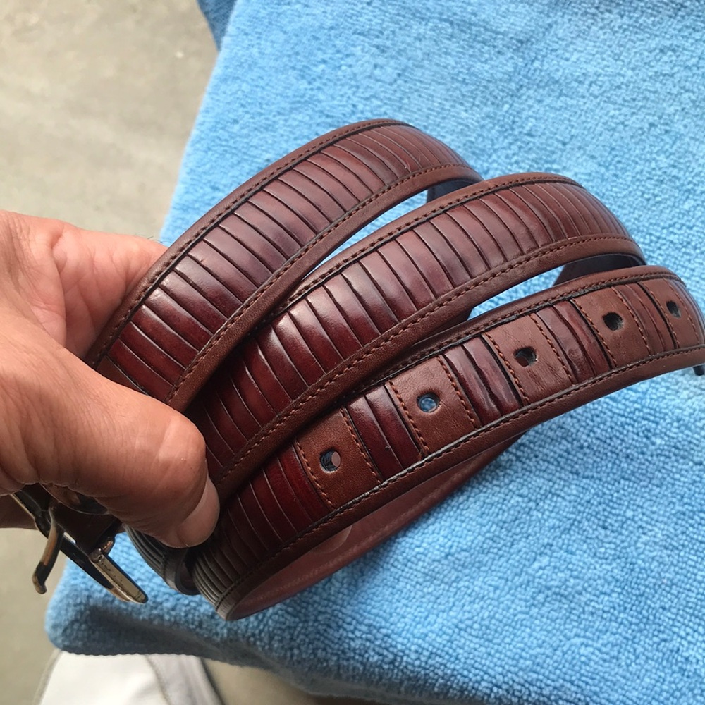 Johnston & Murphy mezlan panel belt 42/W used